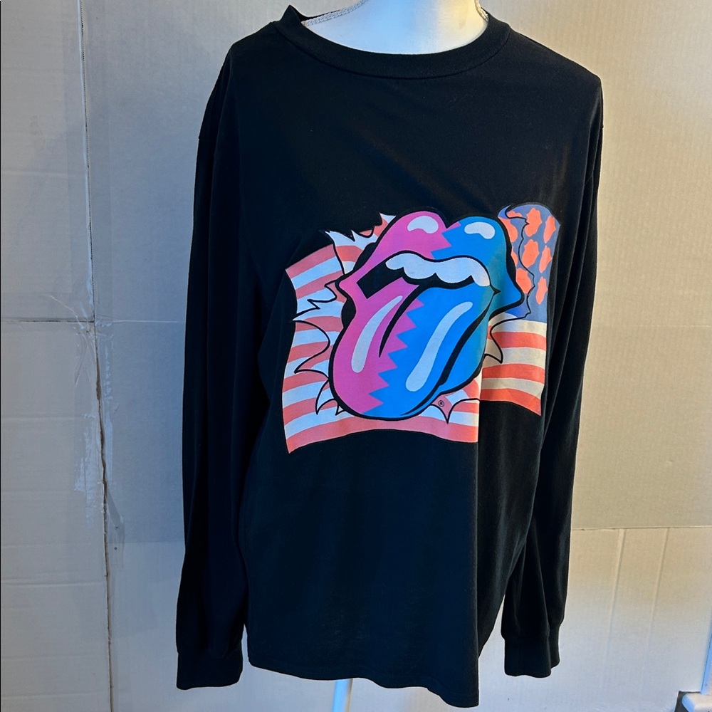 The Rolling Stones Steel Wheels Black Tongue Graphic  L/S Men’s T-Shirt. Sz L
